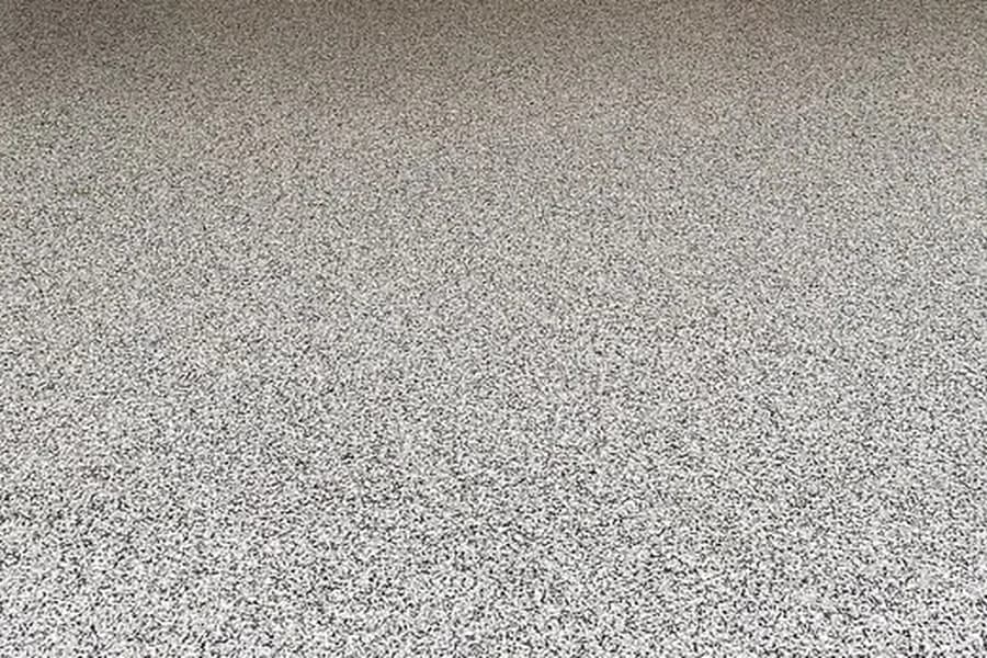 Coated floor — full flake broadcast
